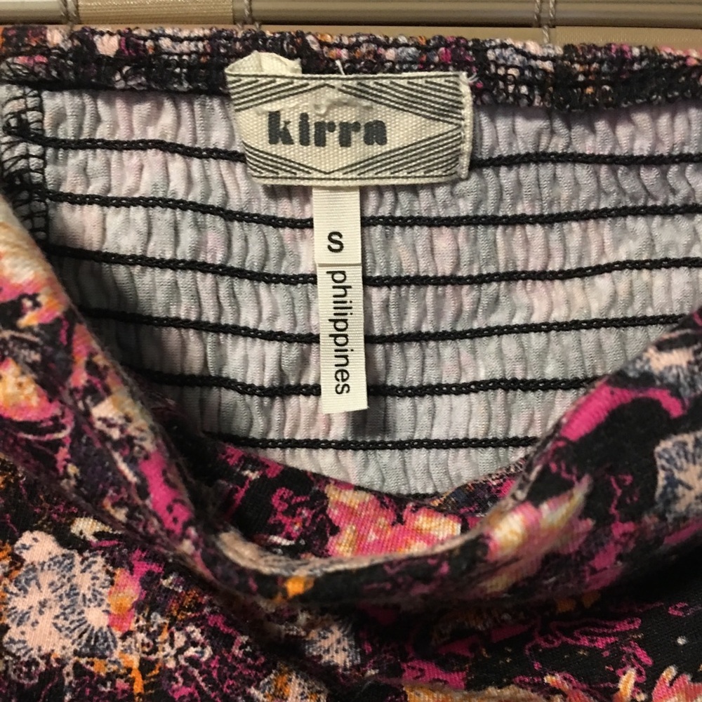 Shirt - Picture 3 of 4